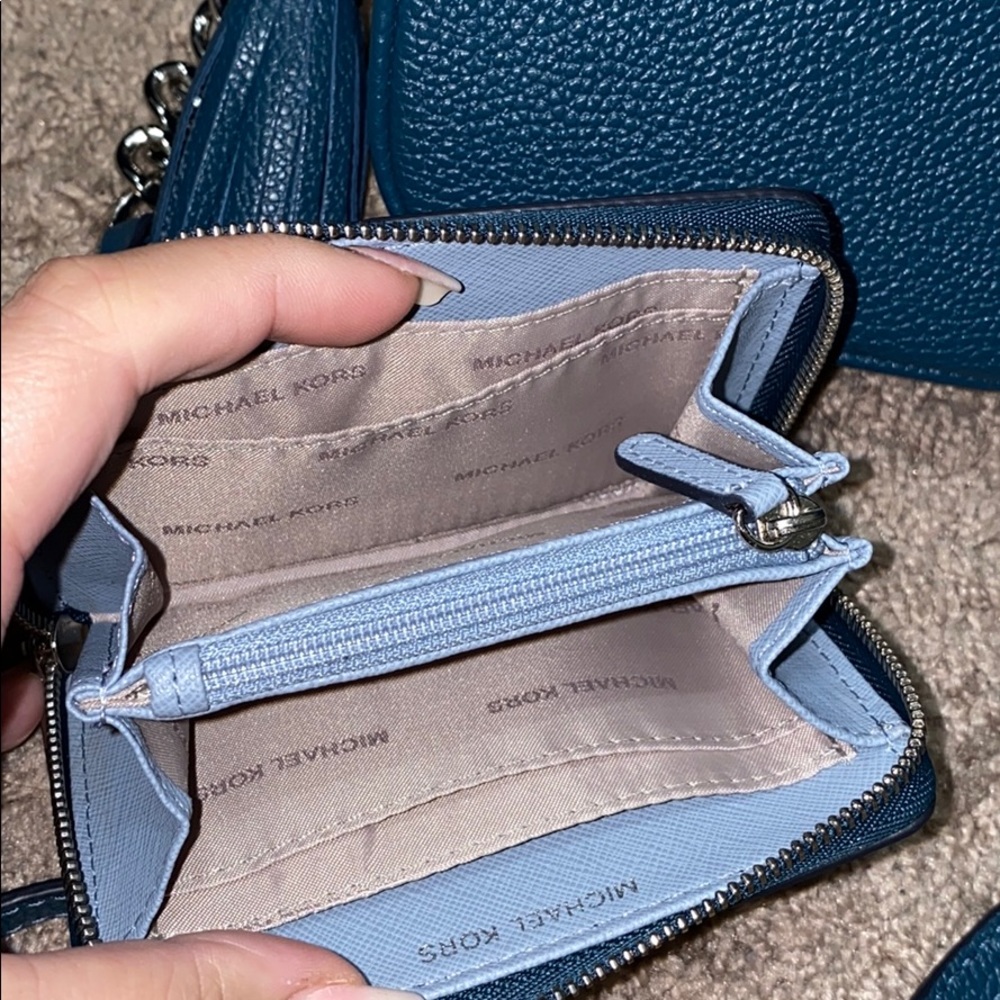Michael Kors crossbody bag - Picture 7 of 8